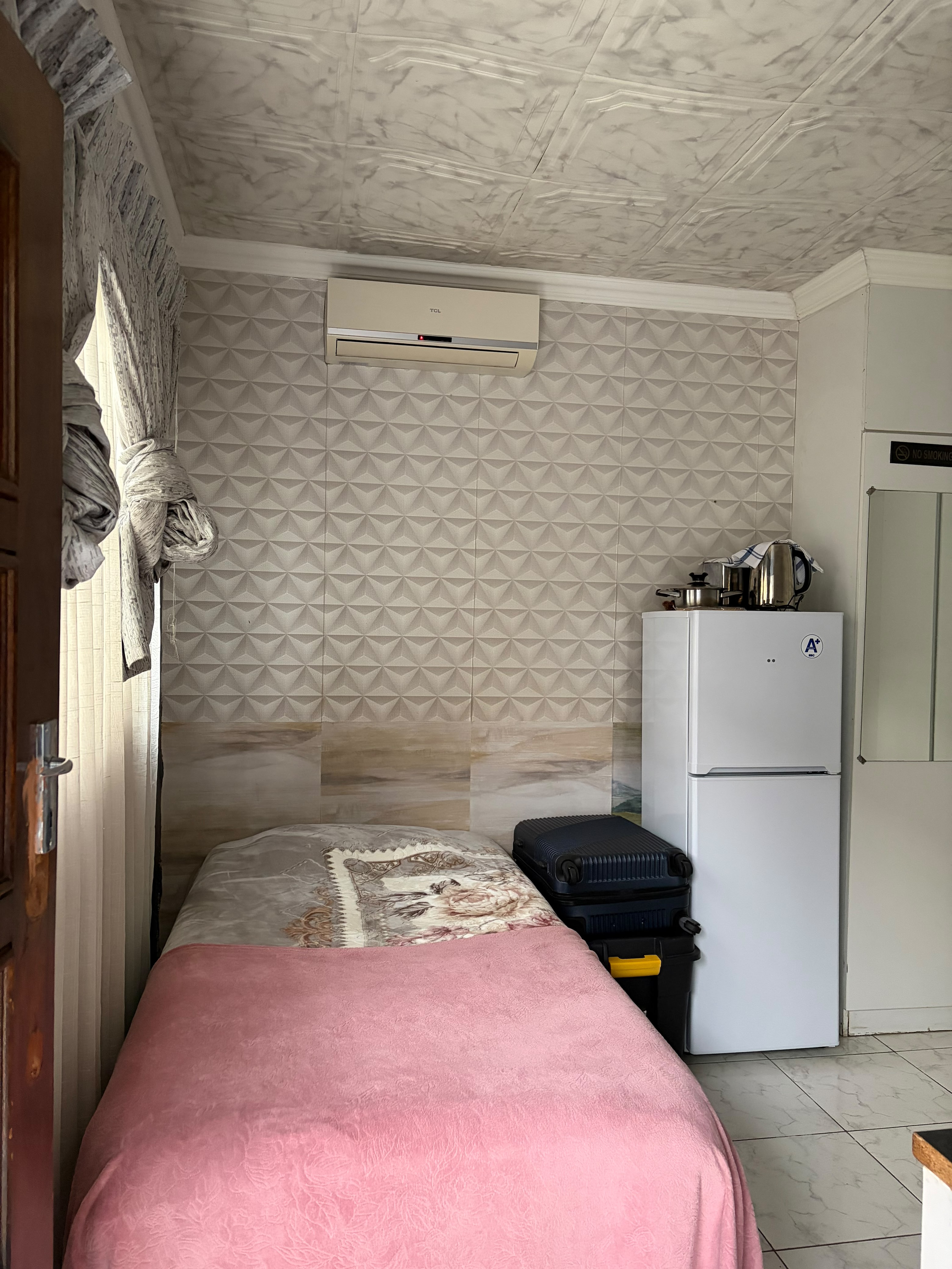 Single Rooms