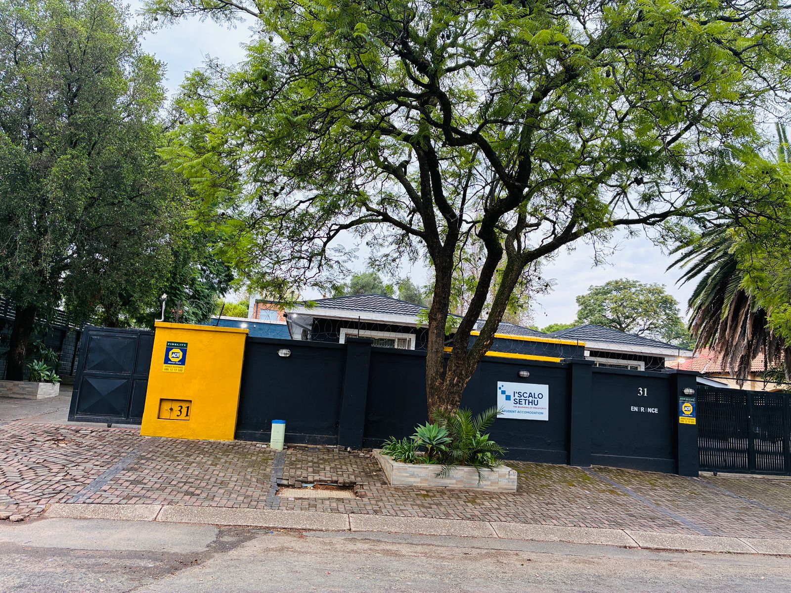 Iscalo Sethu Accommodation entrance in Menlo Park, Pretoria